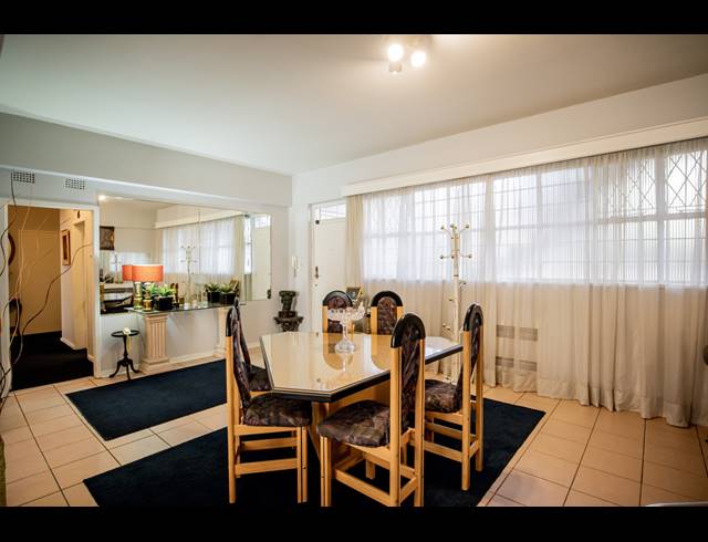 3 BEDROOM APARTMENT SOLD IN PARKTOWN